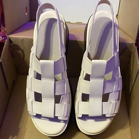 Elegant White Women's Sandals - Picture 2 of 11